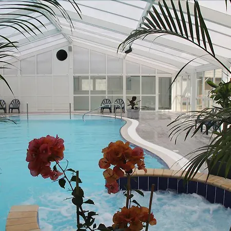 Hotel Camping La Croez Villieu 3*